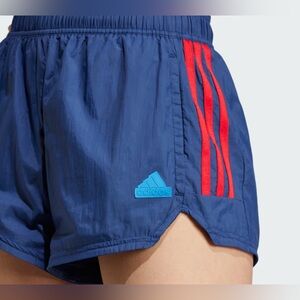 TIRO CUT 3-STRIPES SUMMER SHORTS, size medium